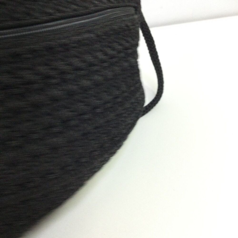 The Sak Black Hand Crochet Crossbody Bag Vintage Knit Purse Zip Top Silver Charm - Picture 7 of 12